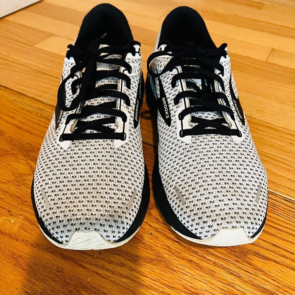 Brooks Adrenaline GTS 22 Mens 10.5 Wide Shoes Gray Running Walking Gym Lace Up - Picture 9 of 16